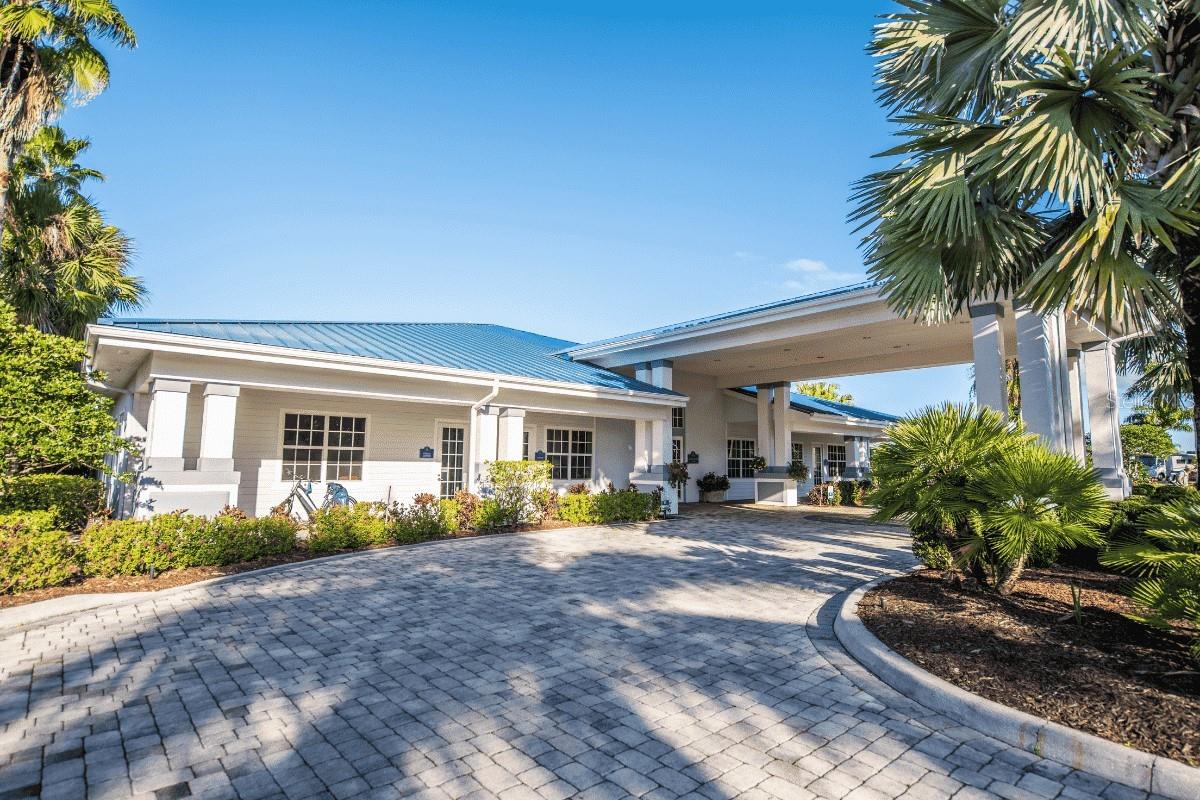 Image 27 of 70 For 532 38th Trace