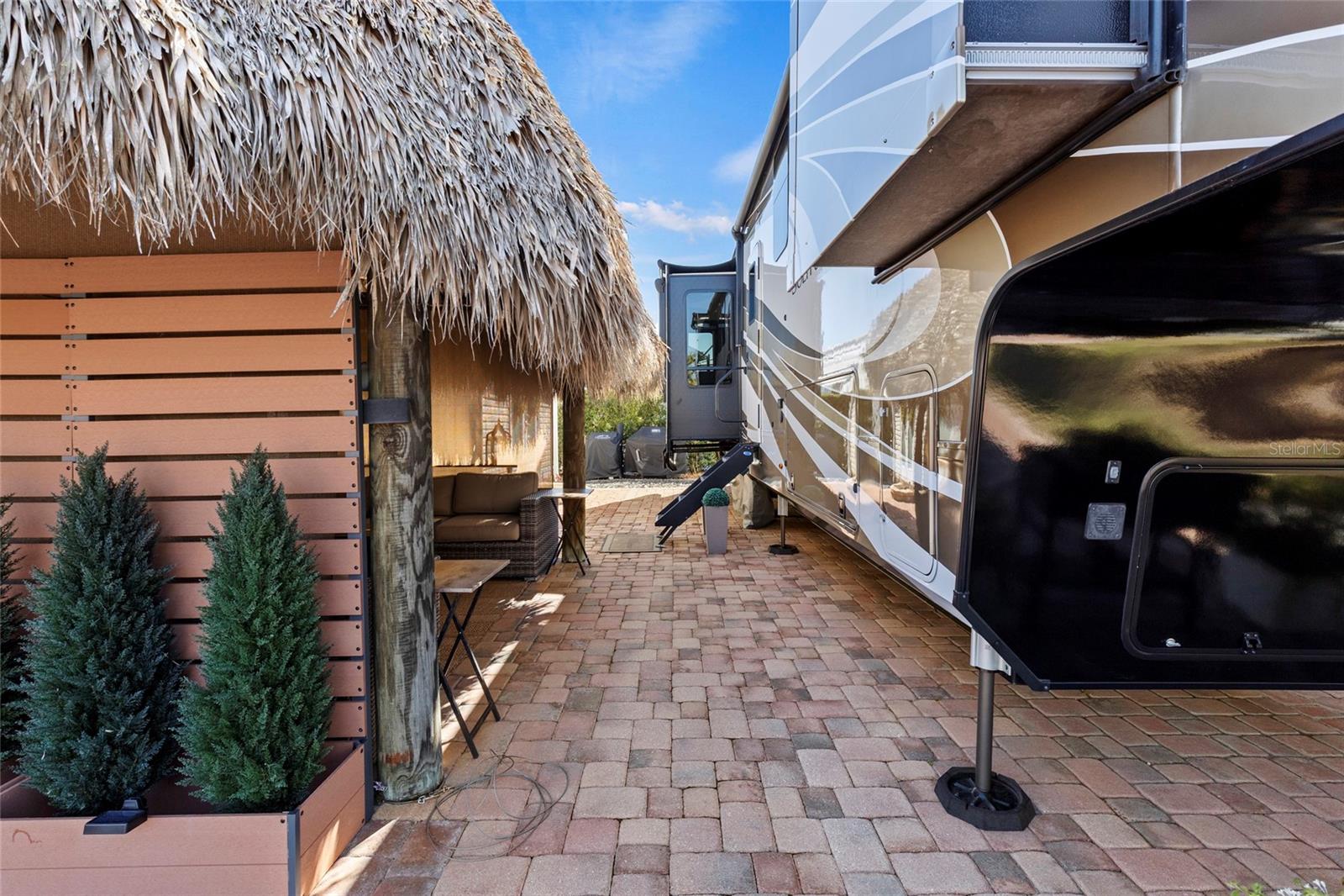 Image 5 of 70 For 532 38th Trace