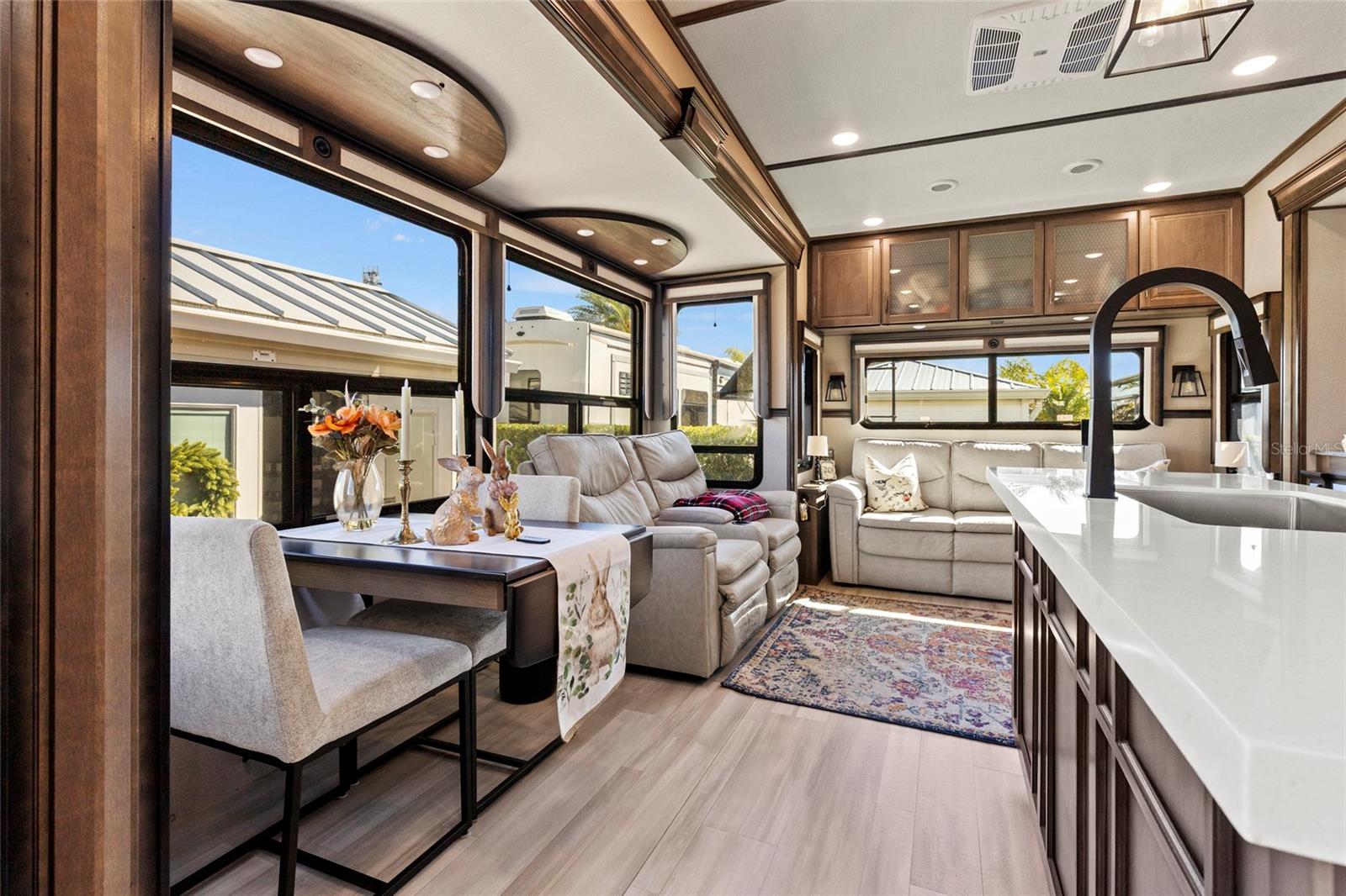 Image 62 of 70 For 532 38th Trace