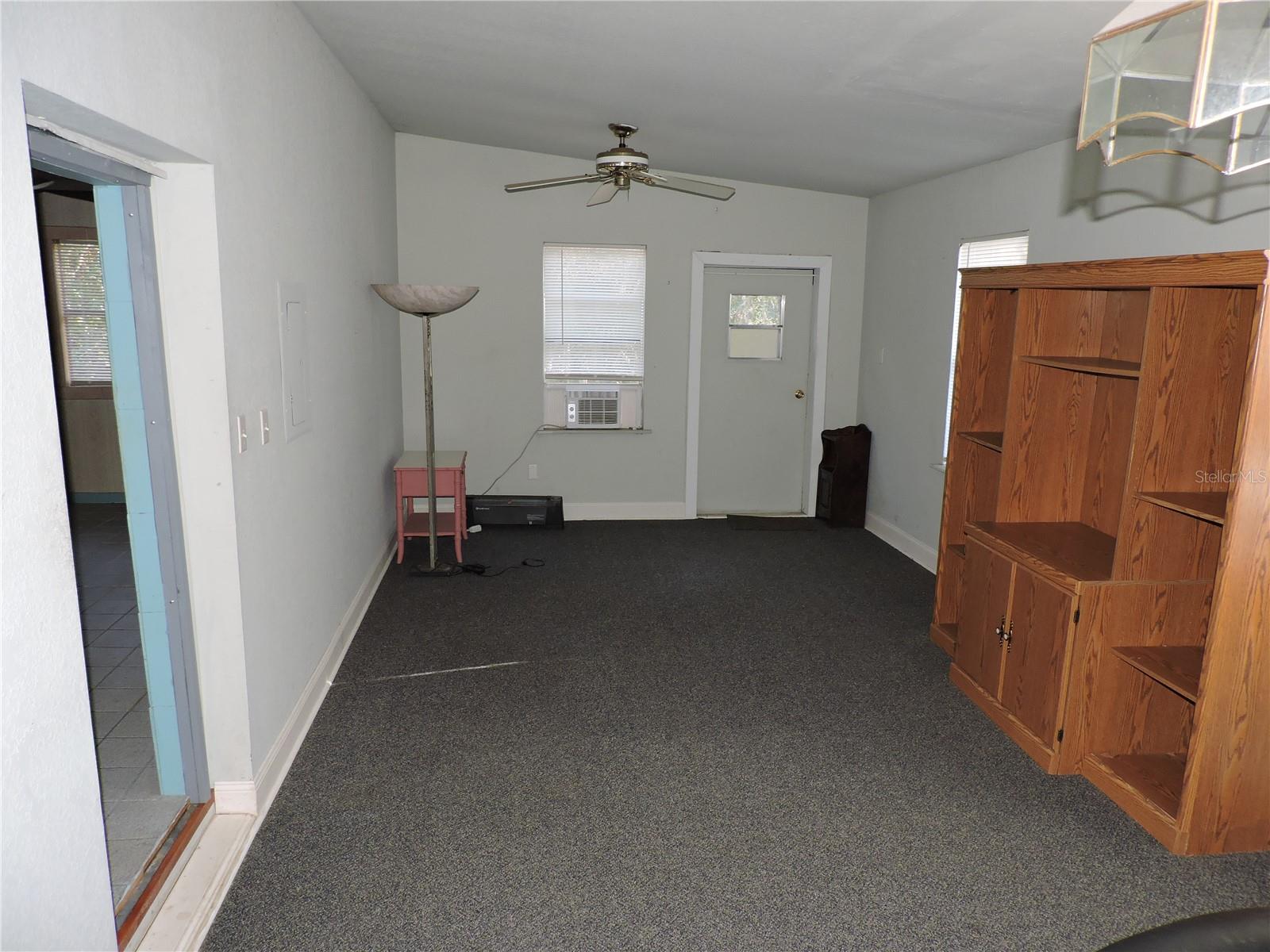 Image 15 of 35 For 1121 Big Oak Drive