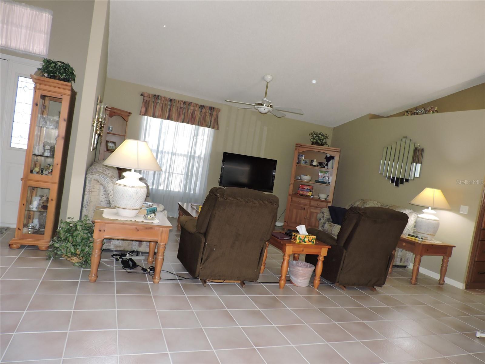 Image 5 of 40 For 1010 Destin Drive