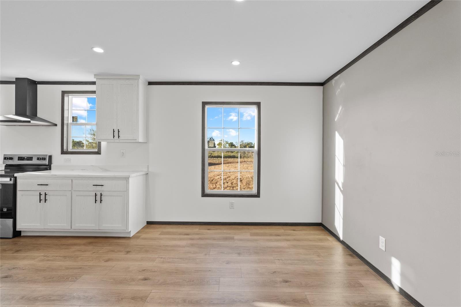 Image 12 of 47 For 21712 274th Street