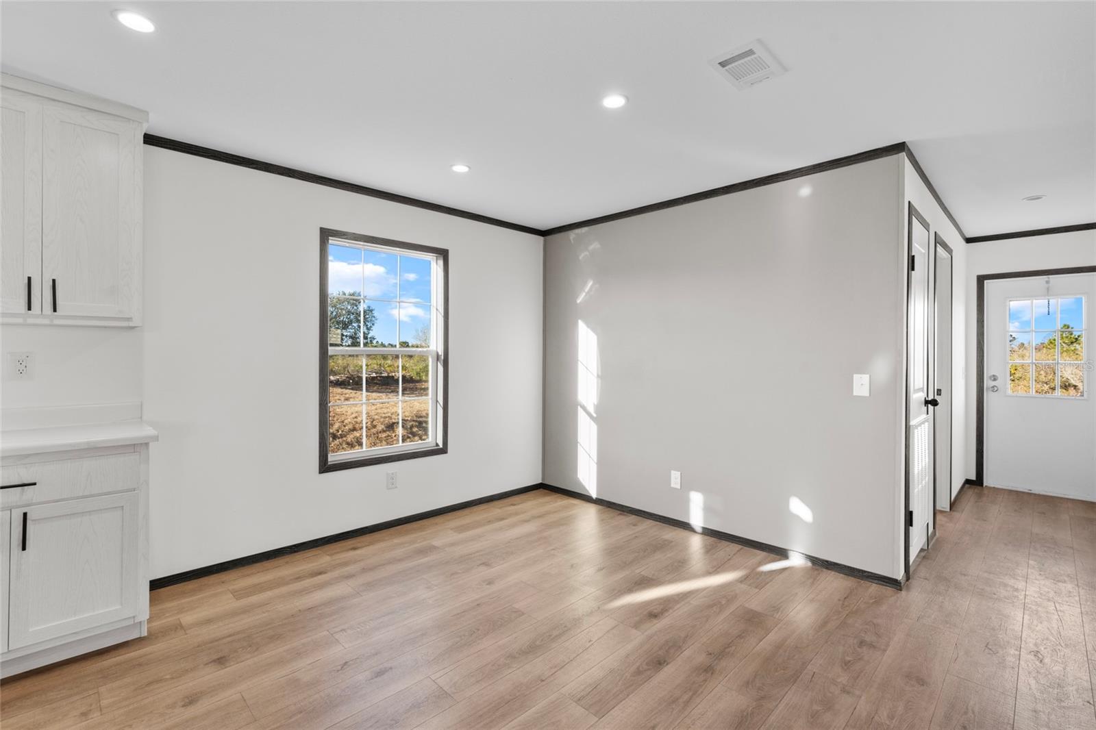 Image 13 of 47 For 21712 274th Street