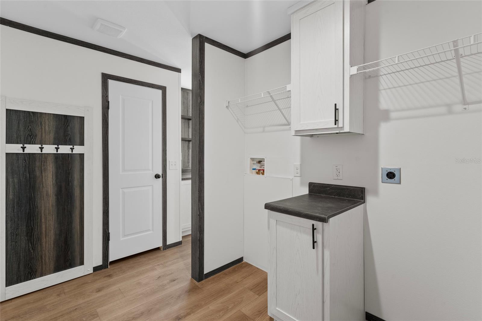 Image 15 of 47 For 21712 274th Street