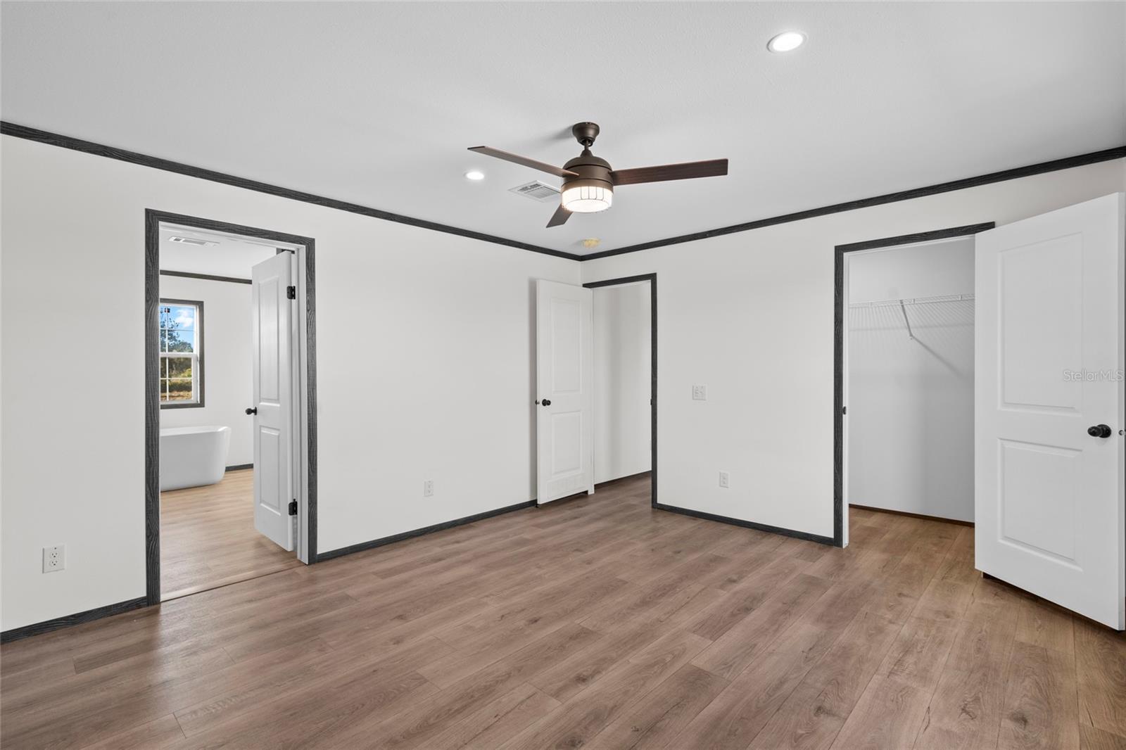 Image 18 of 47 For 21712 274th Street