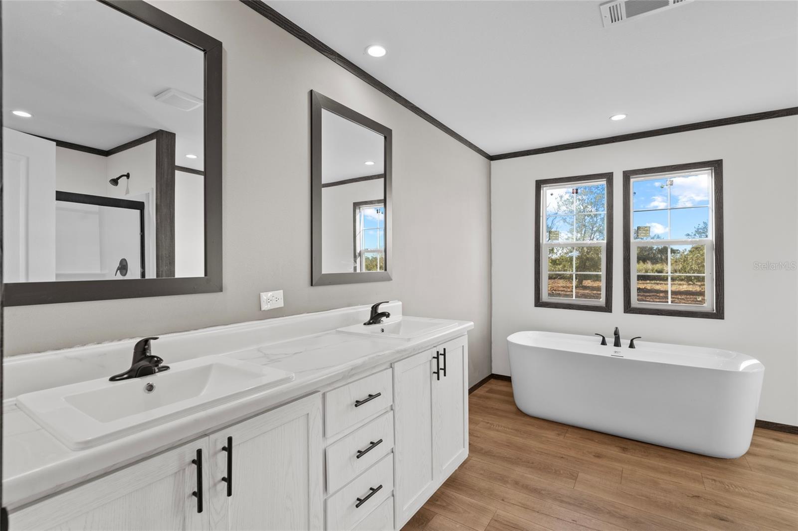 Image 25 of 47 For 21712 274th Street