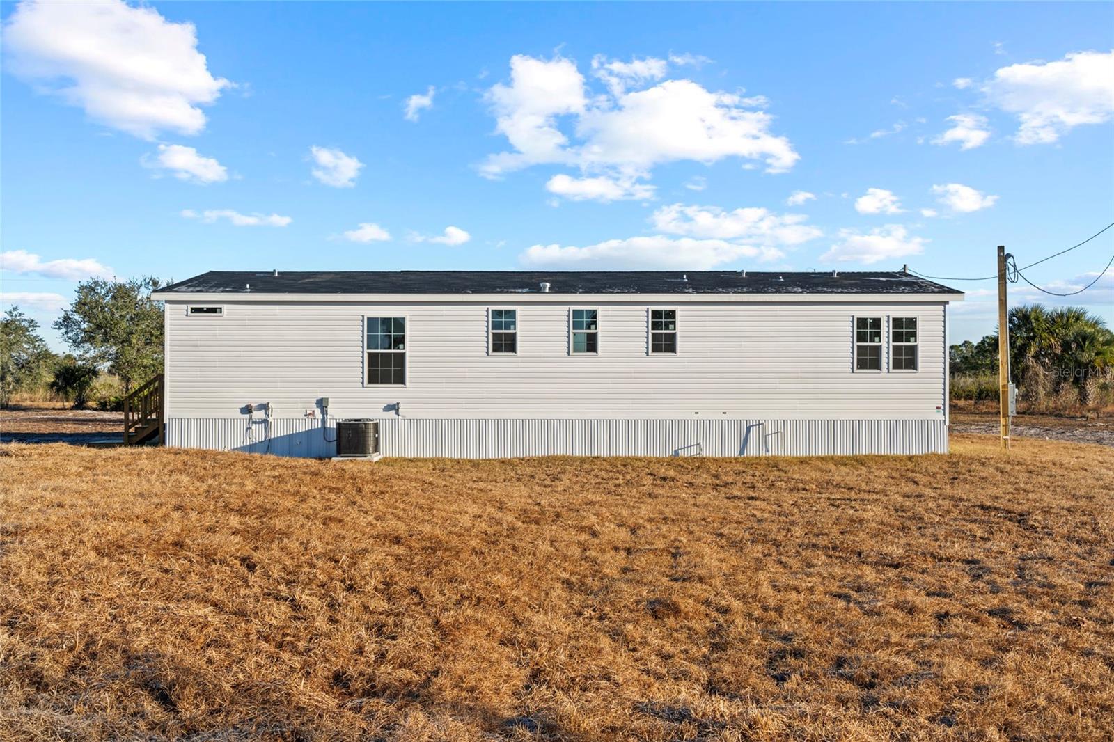 Image 32 of 47 For 21712 274th Street