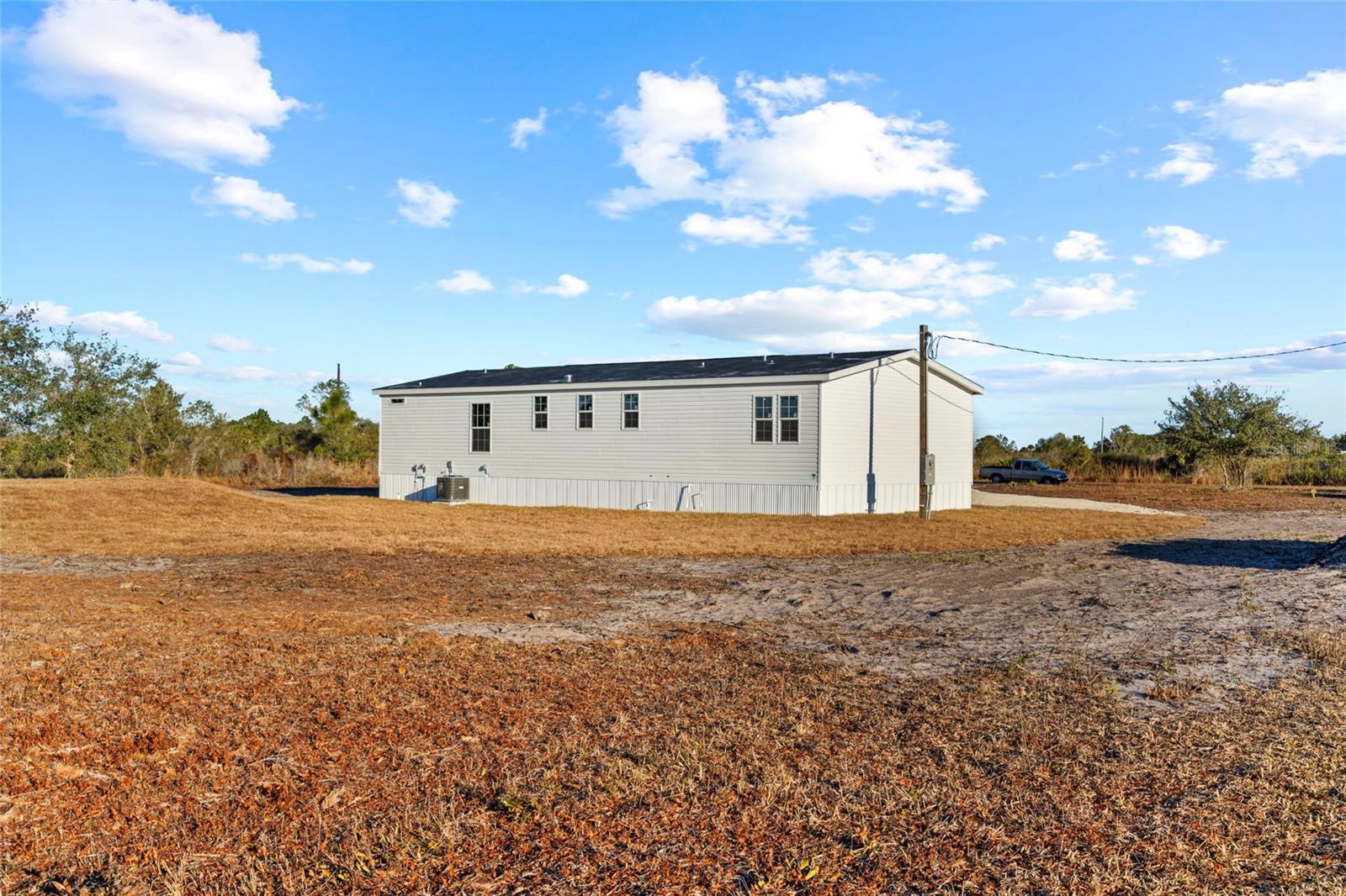 Image 33 of 47 For 21712 274th Street