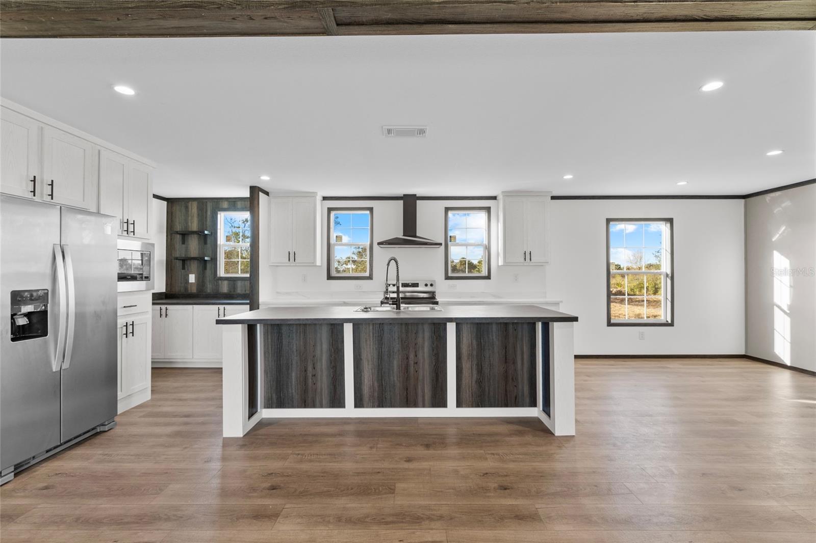 Image 6 of 47 For 21712 274th Street