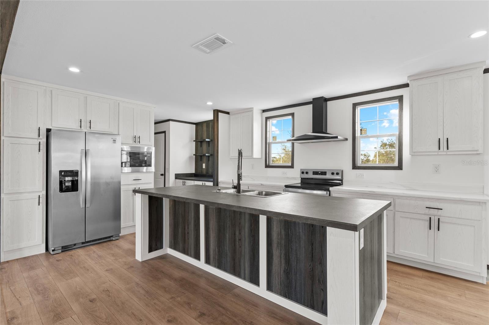 Image 7 of 47 For 21712 274th Street