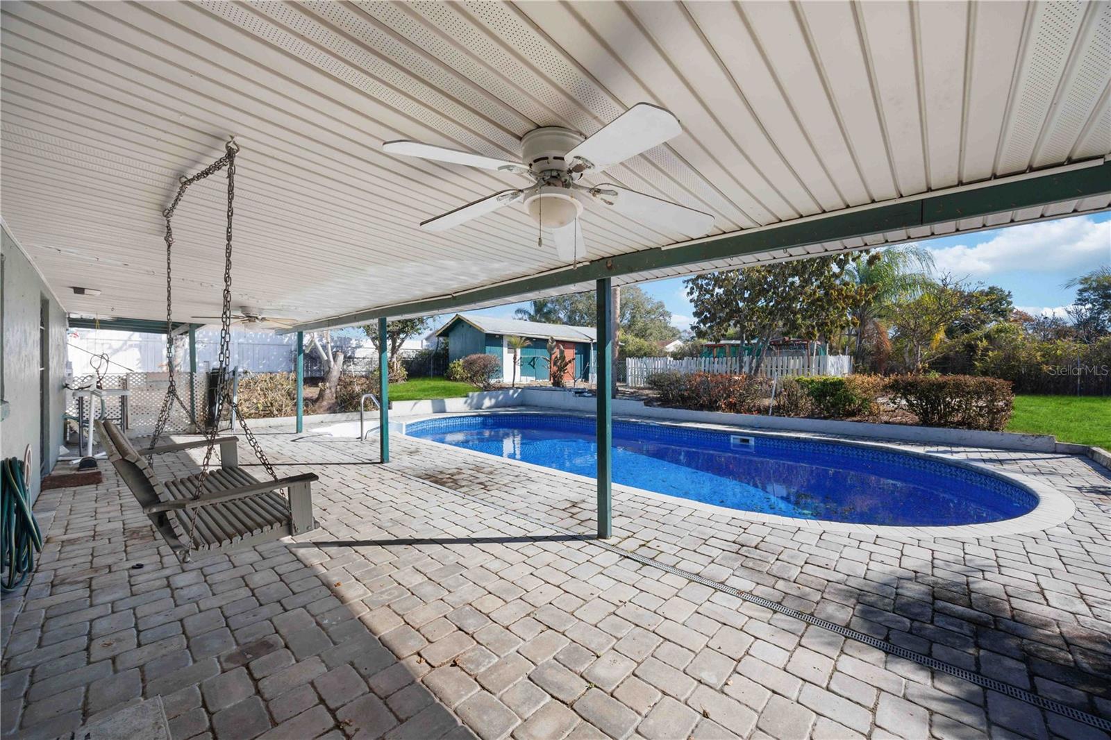 Listing photo id 23 for 1750 Golfview Cutoff Road