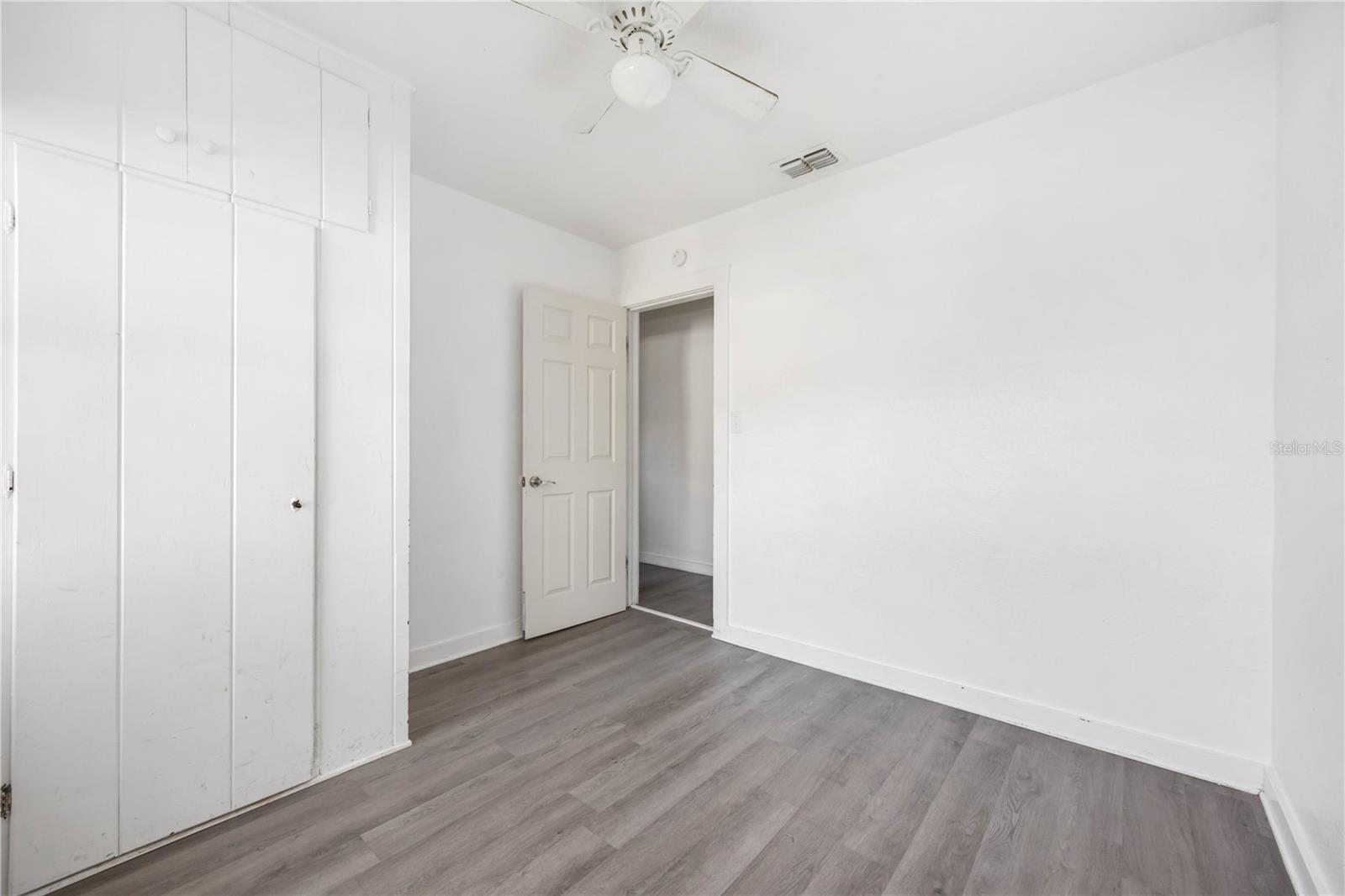 Image 14 of 30 For 243 Avenue L Ne