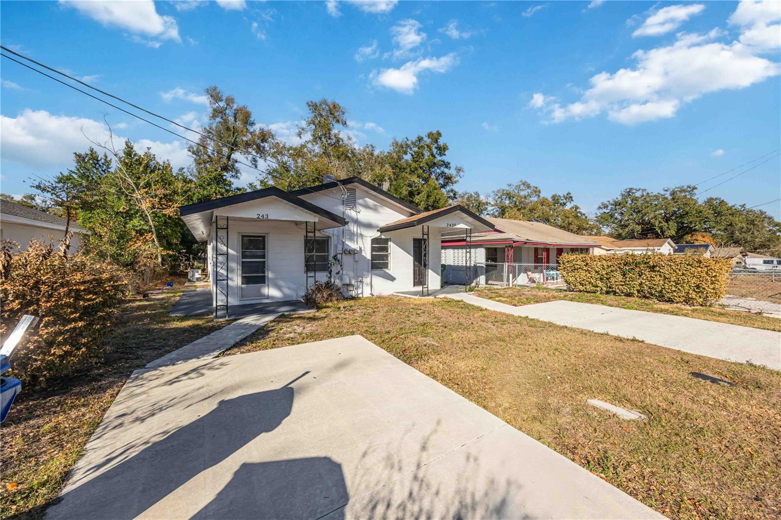 Image 3 of 30 For 243 Avenue L Ne