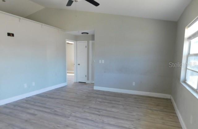 Image 3 of 9 For 705 9th Court