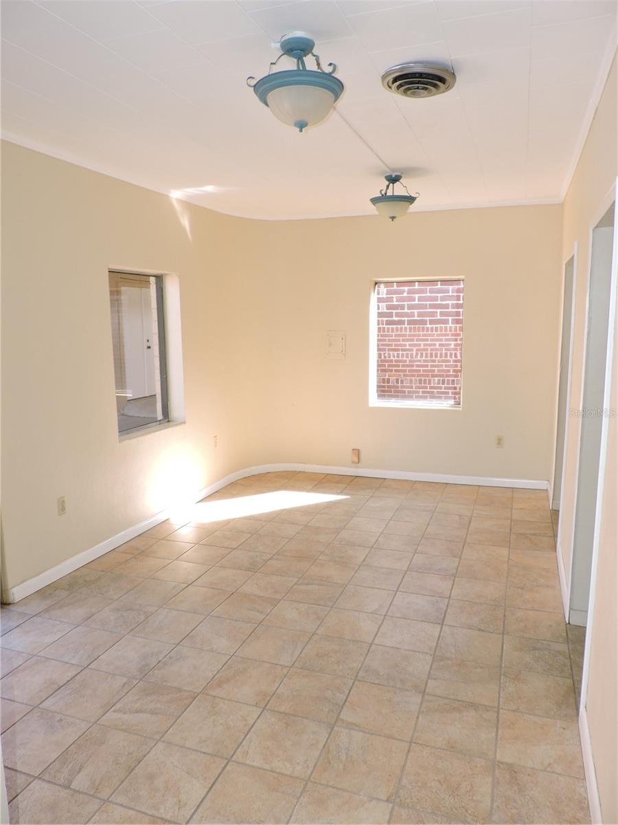 Image 24 of 83 For 322 Scenic Highway N