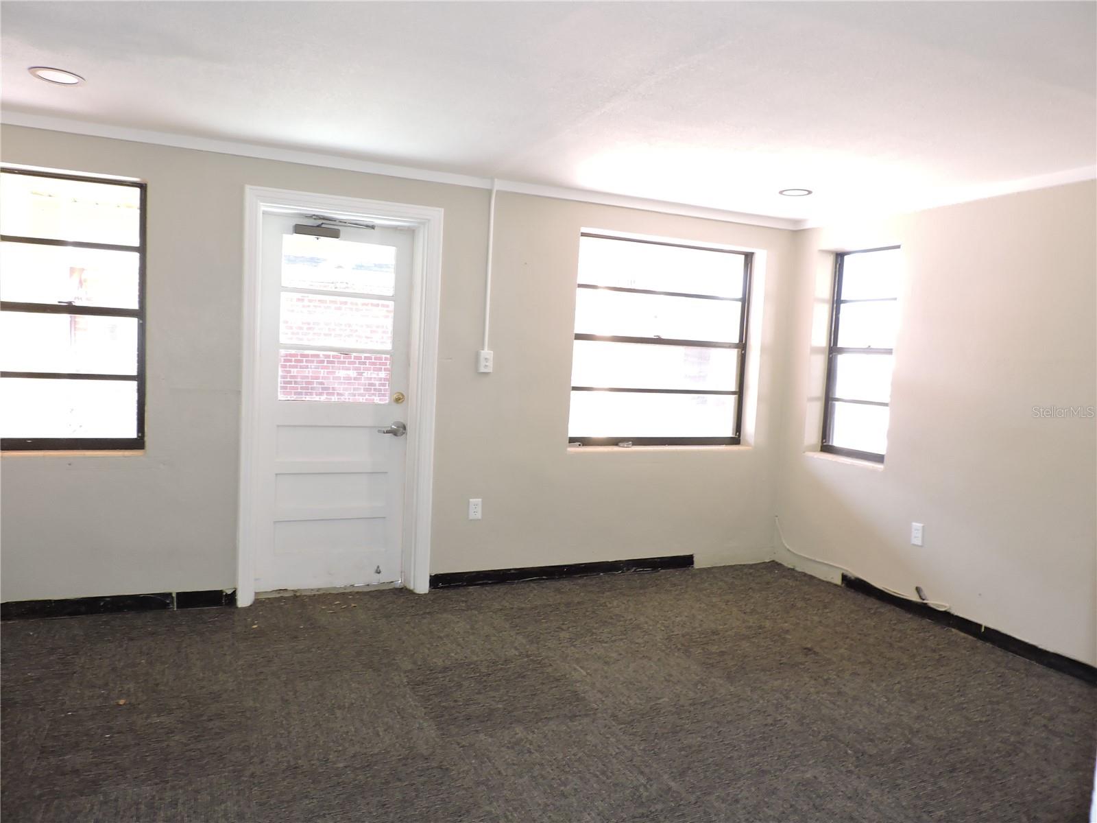 Image 37 of 83 For 322 Scenic Highway N