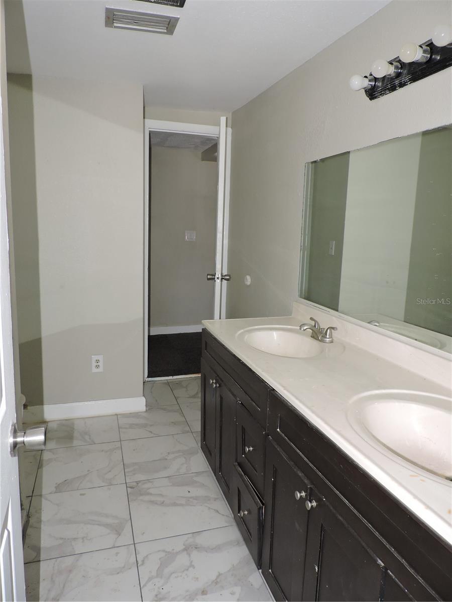 Image 48 of 83 For 322 Scenic Highway N