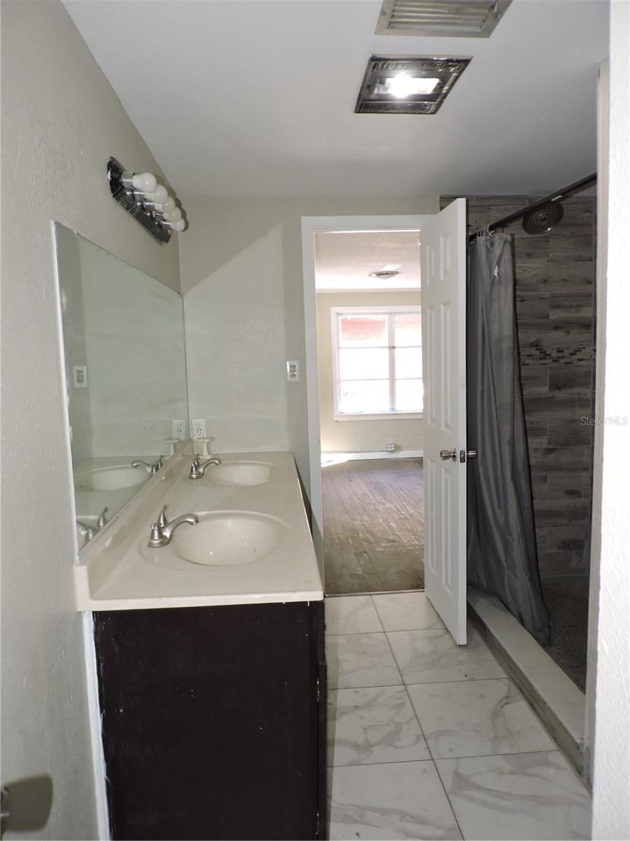 Image 49 of 83 For 322 Scenic Highway N