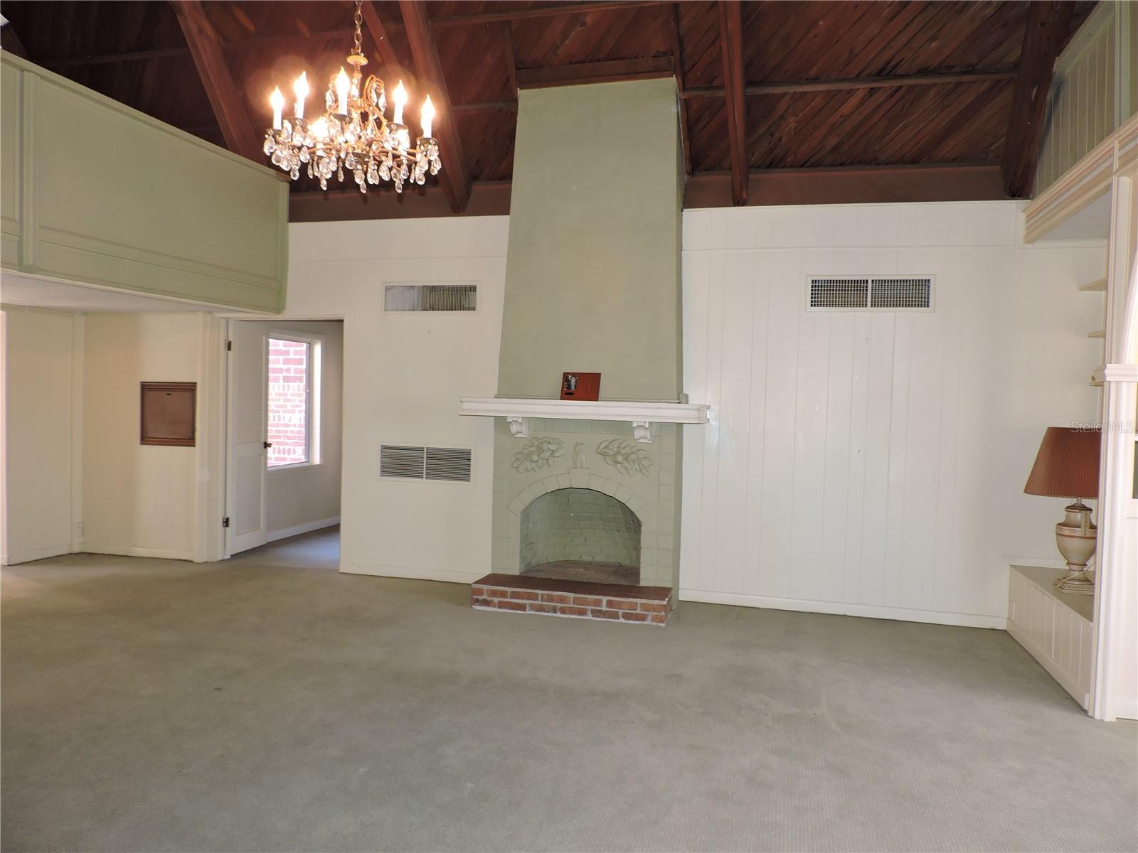 Image 8 of 83 For 322 Scenic Highway N