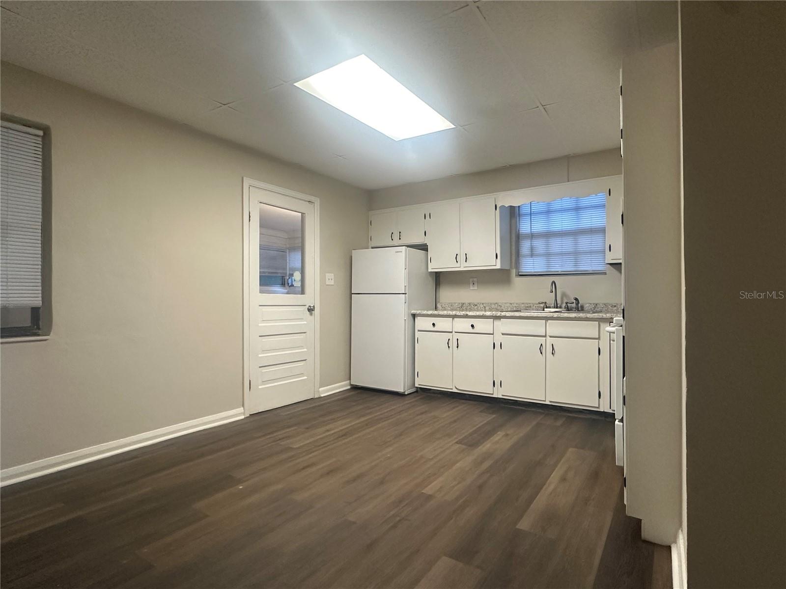 Image 5 of 9 For 110 S 1st St. A