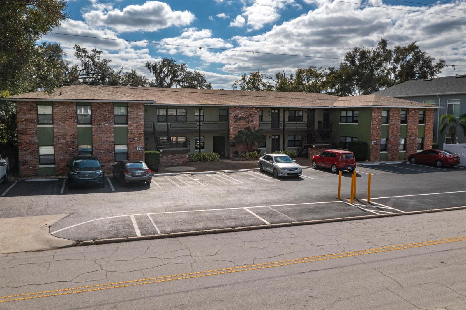 Image 2 of 6 For 710 Avenue C Sw 5a