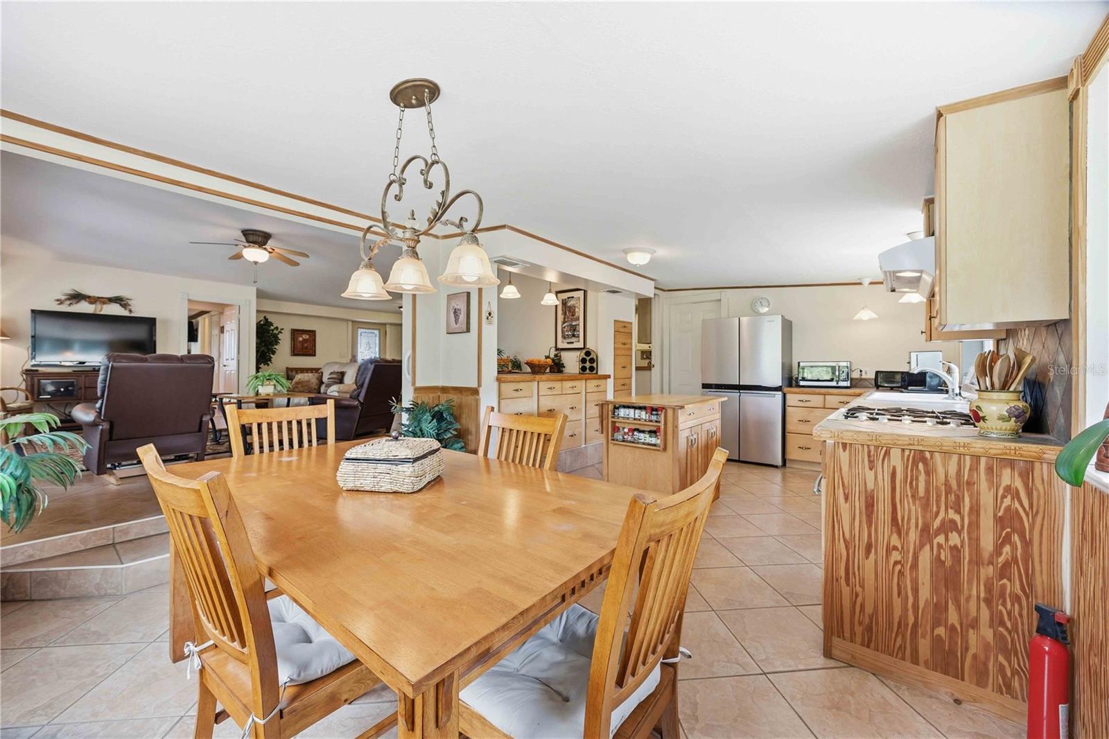 Image 11 of 33 For 162 Hillside Drive