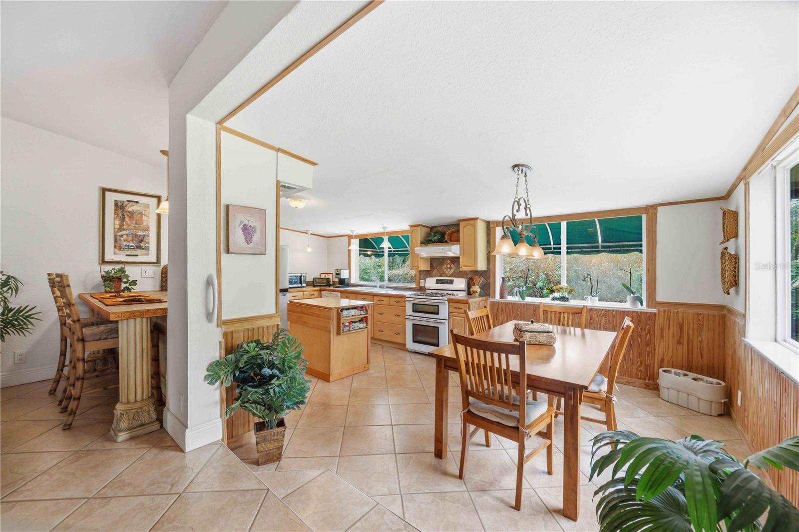 Image 12 of 33 For 162 Hillside Drive