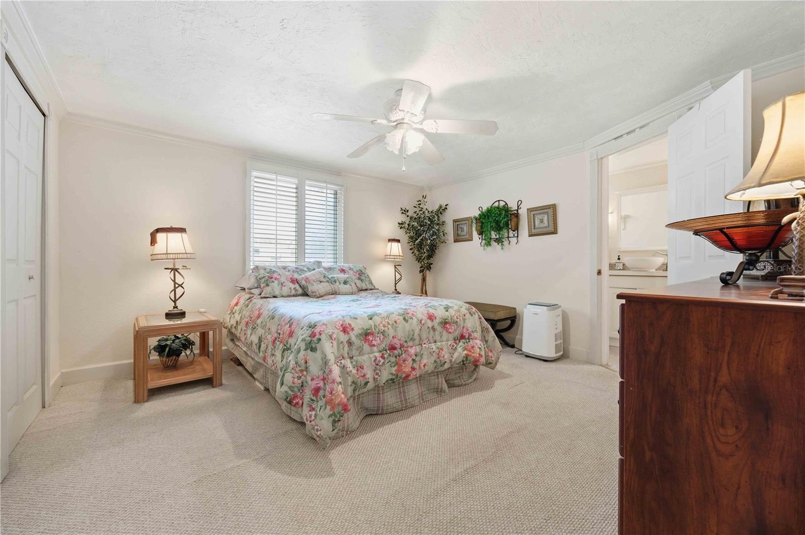 Image 16 of 33 For 162 Hillside Drive