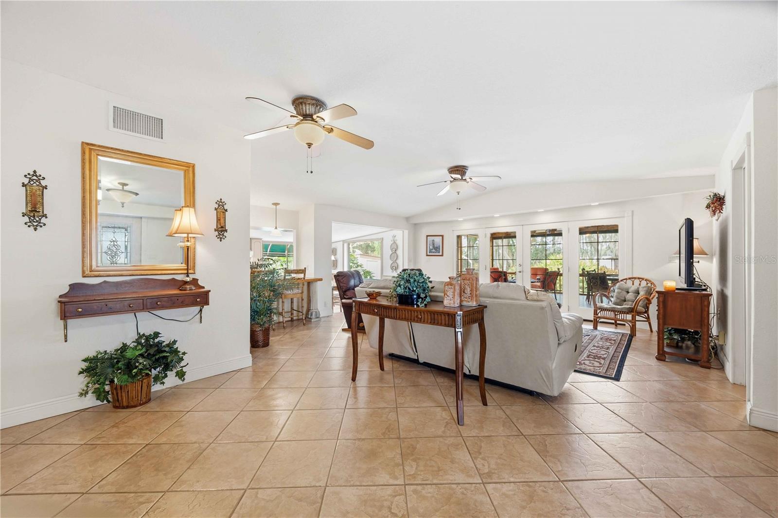 Image 7 of 33 For 162 Hillside Drive