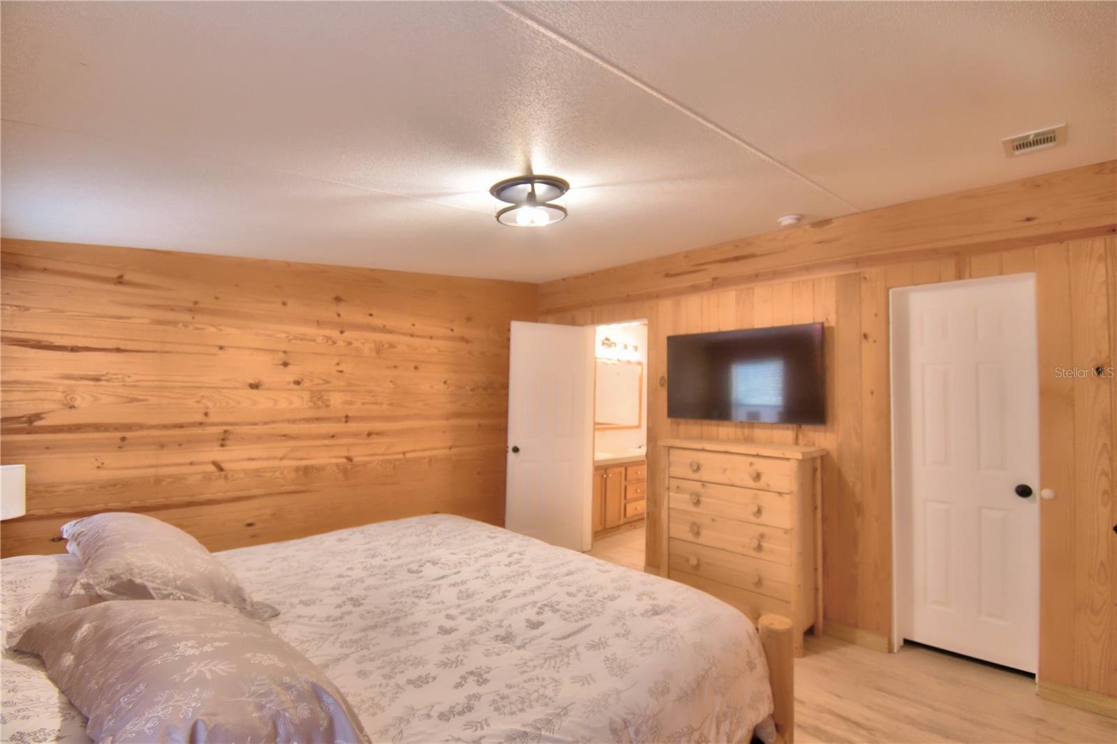 Image 44 of 67 For 5660 Highway 630