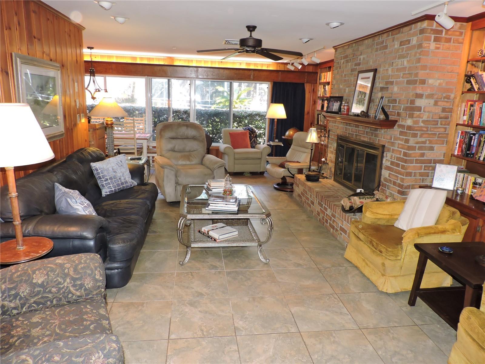 Image 10 of 51 For 1413 Highland Park Drive N