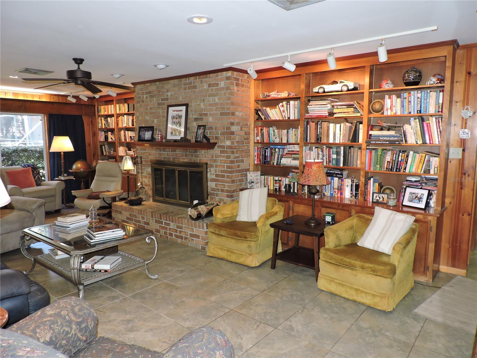 Image 11 of 51 For 1413 Highland Park Drive N