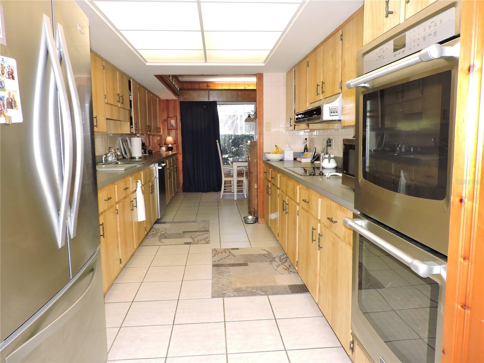 Image 18 of 51 For 1413 Highland Park Drive N