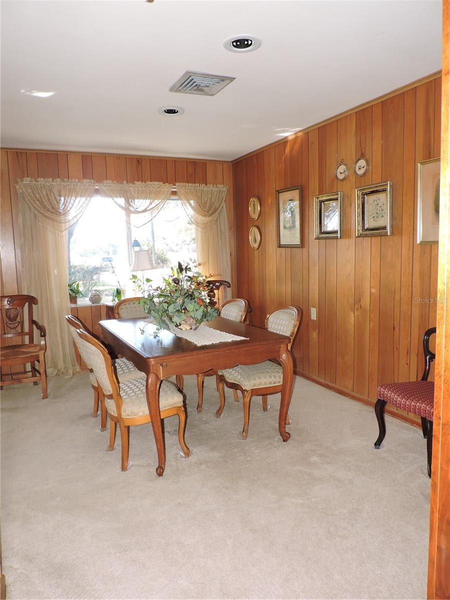 Image 23 of 51 For 1413 Highland Park Drive N