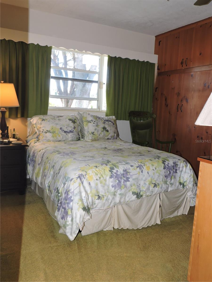 Image 29 of 51 For 1413 Highland Park Drive N