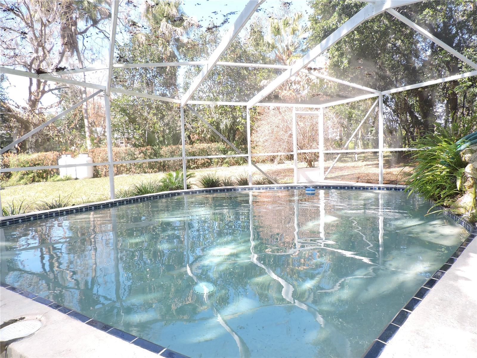 Image 43 of 51 For 1413 Highland Park Drive N