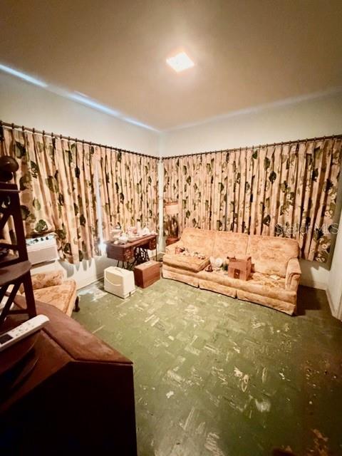 Image 23 of 44 For 811 State Road 60 E