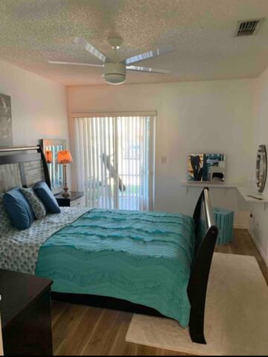 Image 18 of 39 For 8304 Waterview Way 8304