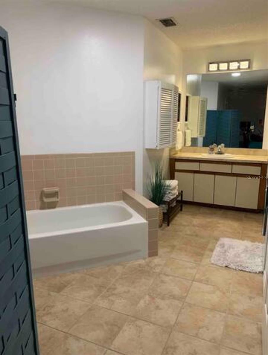 Image 22 of 39 For 8304 Waterview Way 8304