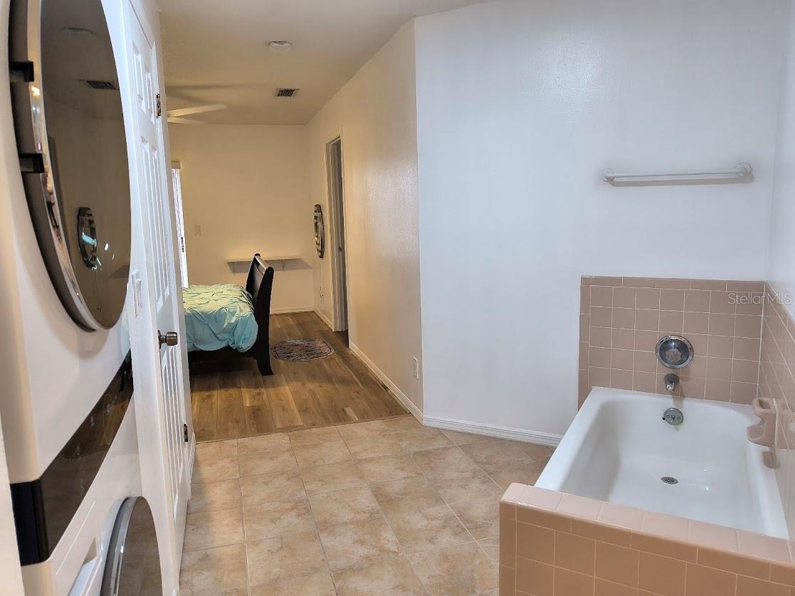 Image 24 of 39 For 8304 Waterview Way 8304