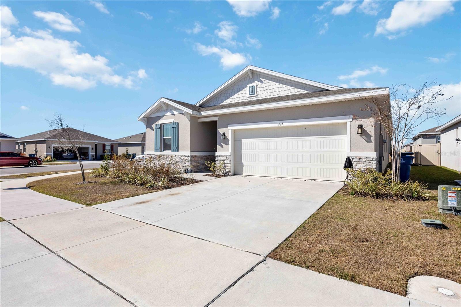 Image 3 of 26 For 702 Benz Street