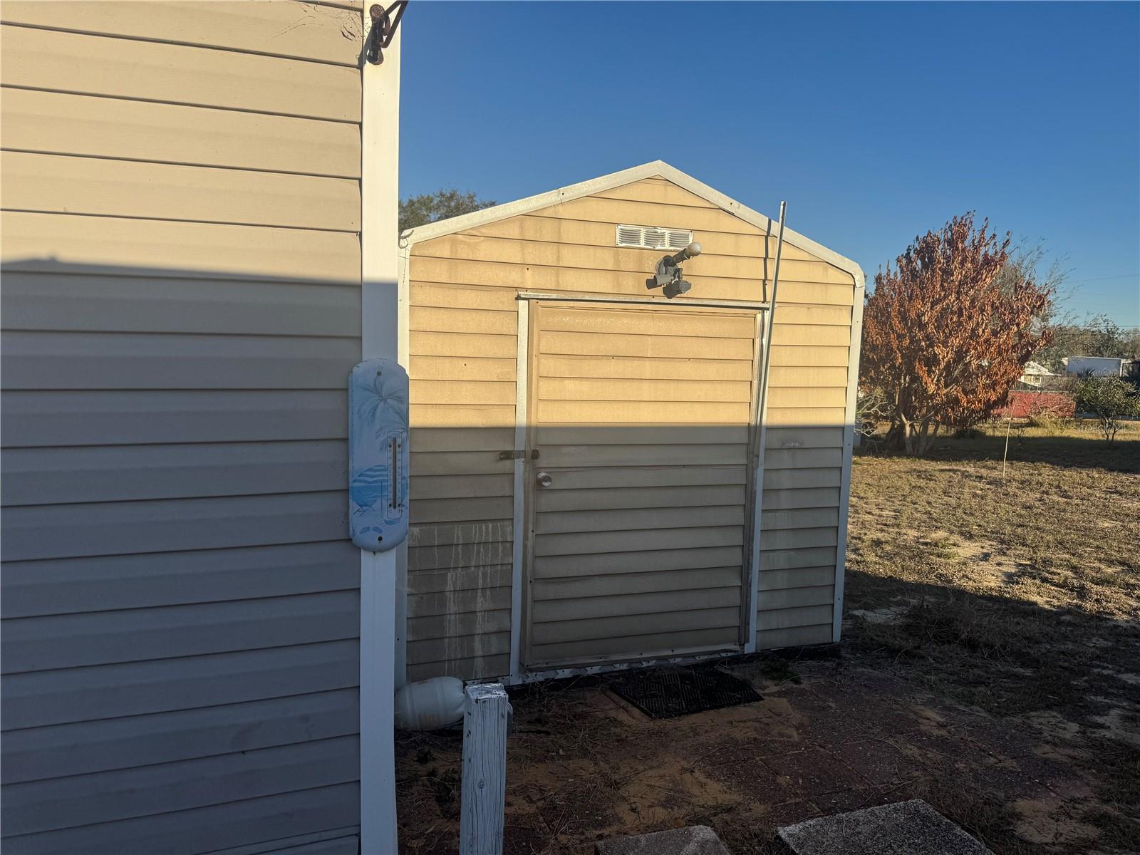 Image 4 of 19 For 320 8th Street