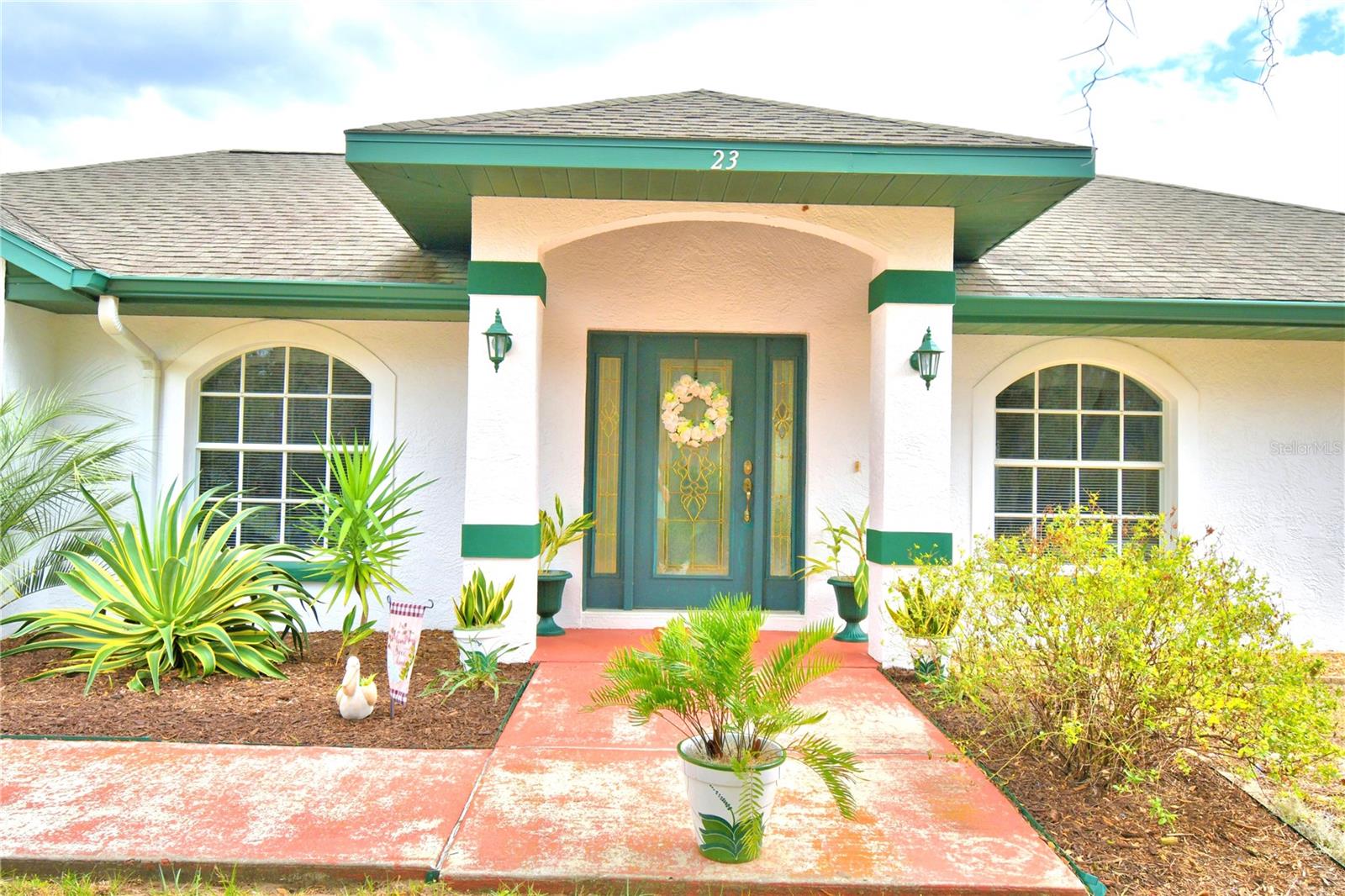 Image 2 of 48 For 23 Armadillo Road