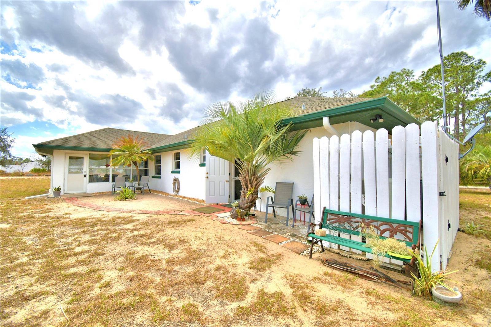 Image 42 of 48 For 23 Armadillo Road