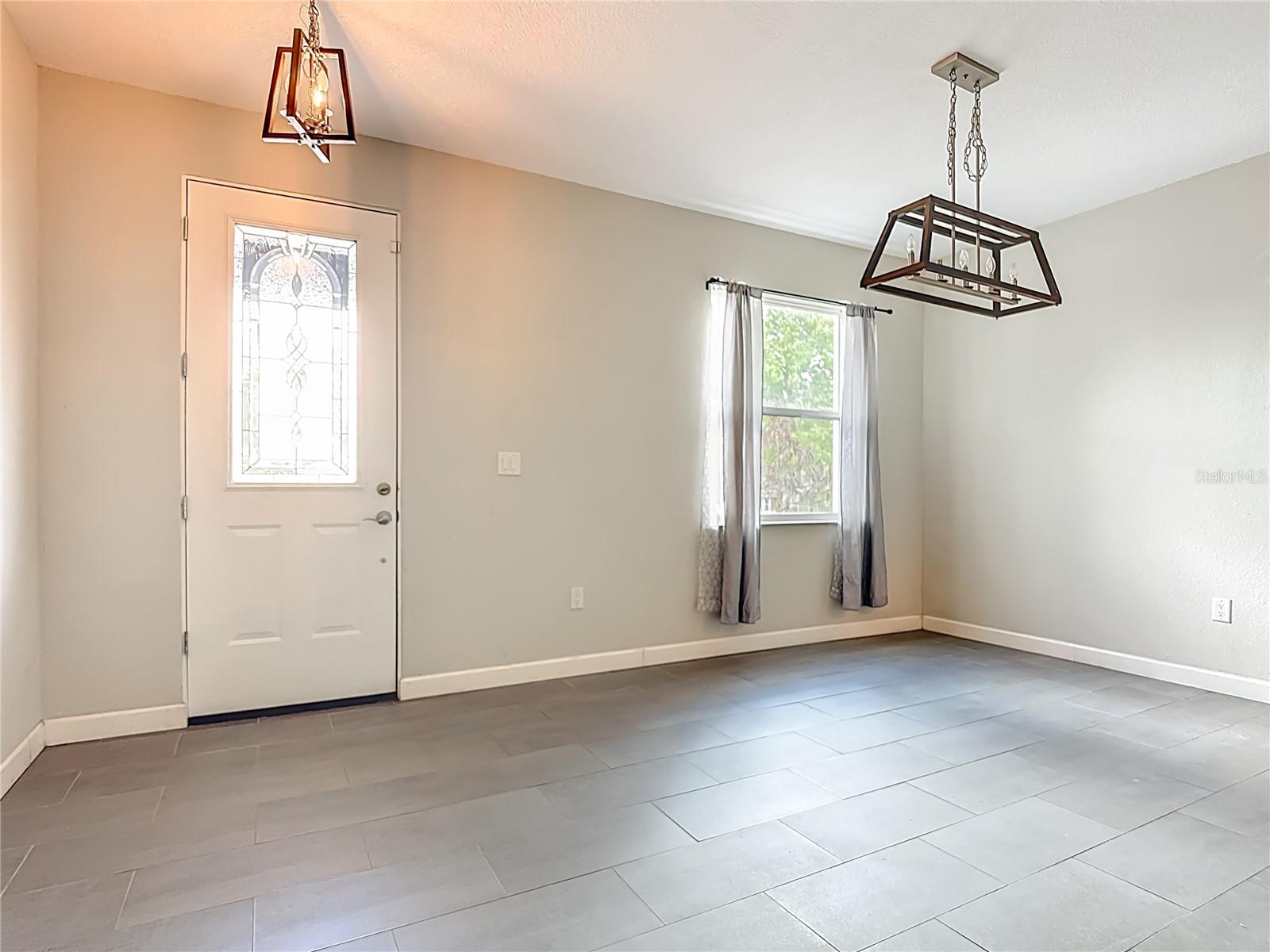 Image 6 of 59 For 1230 Bryn Mawr Avenue