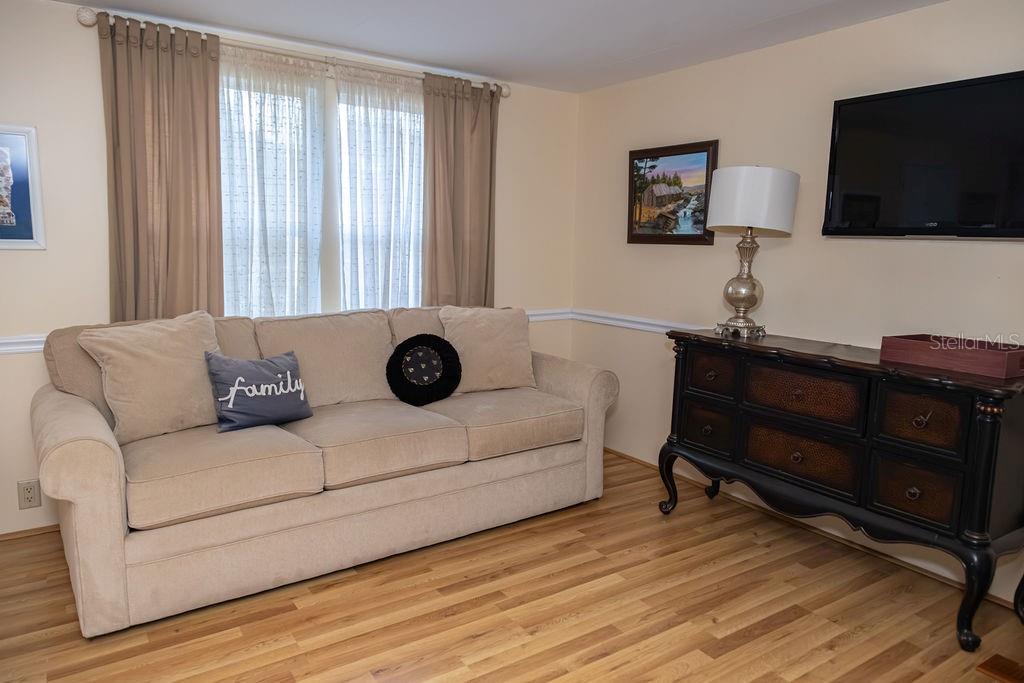 Image 11 of 46 For 23 Anchor Inn Road