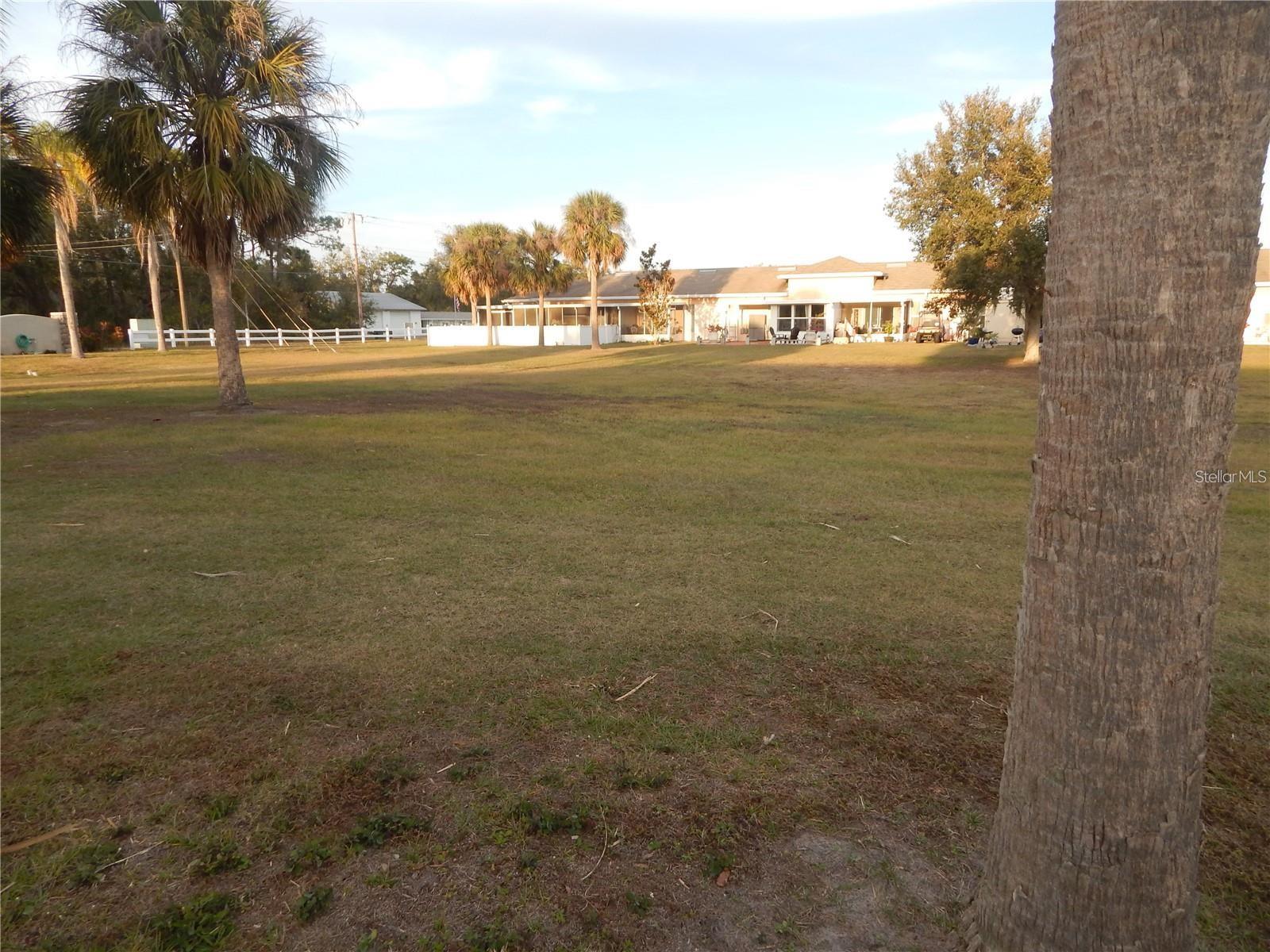 Image 32 of 41 For 105 Club Circle