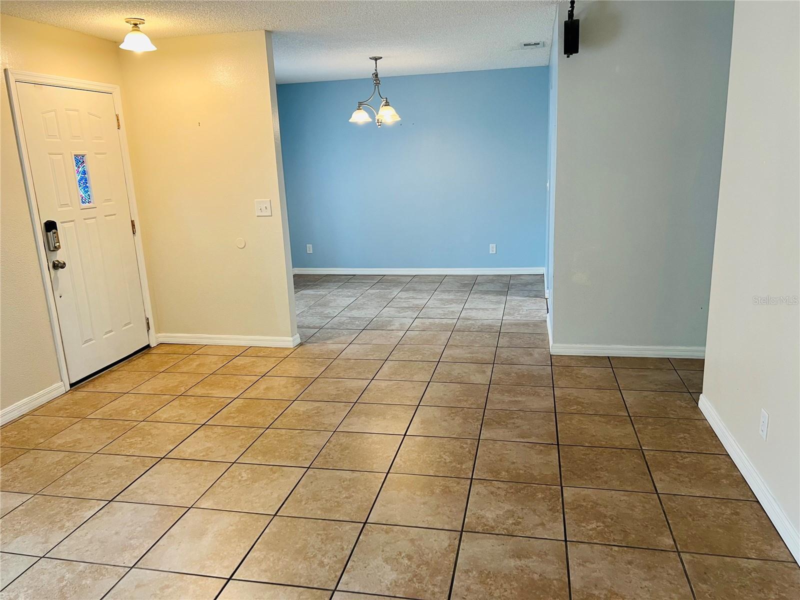 Image 10 of 45 For 1428 Covington Court