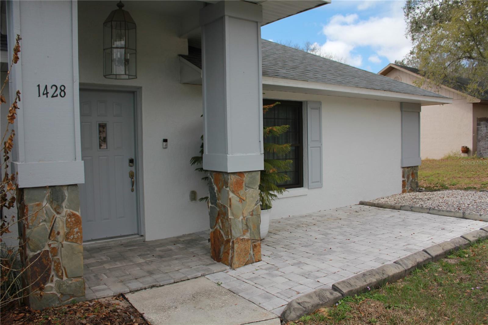 Image 4 of 45 For 1428 Covington Court