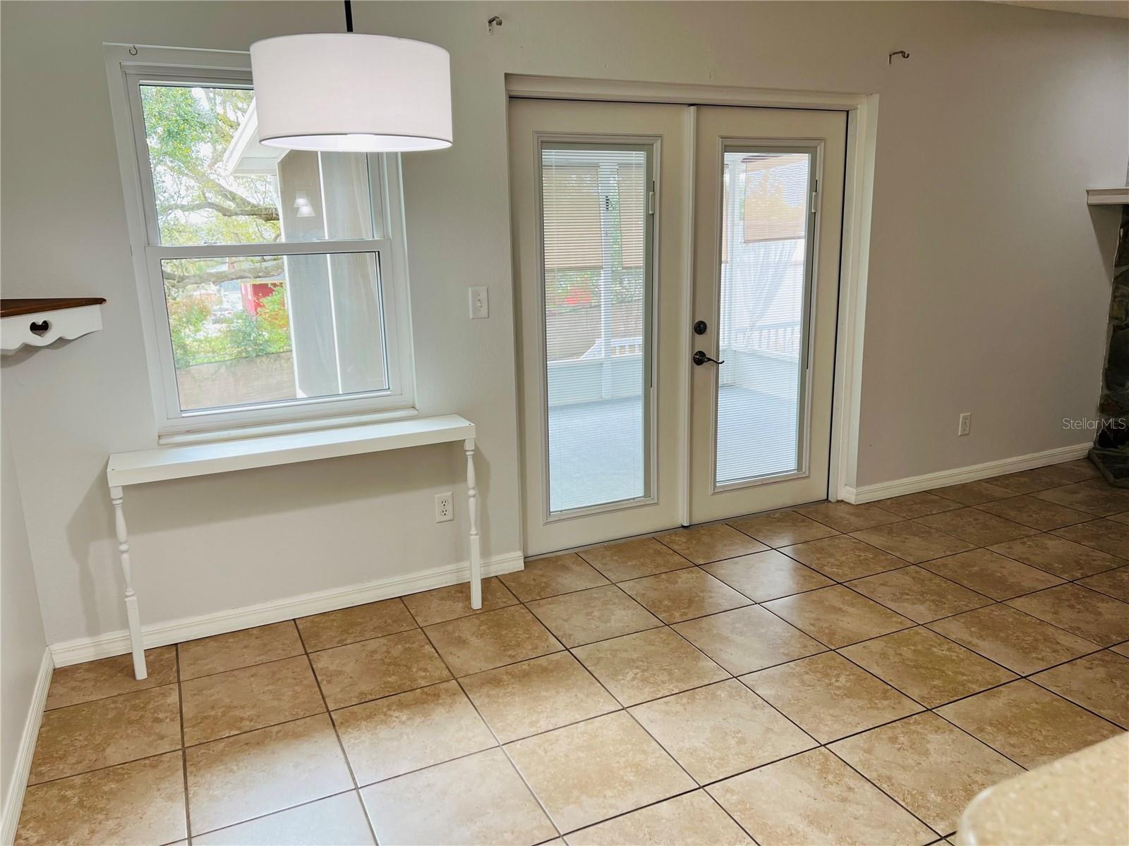 Image 8 of 45 For 1428 Covington Court